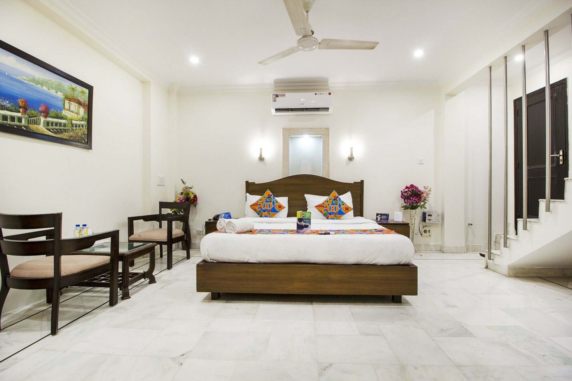 Fabhotel Namaste Bnb & Service Apartments Vasant Vihar Új-Delhi Kültér fotó